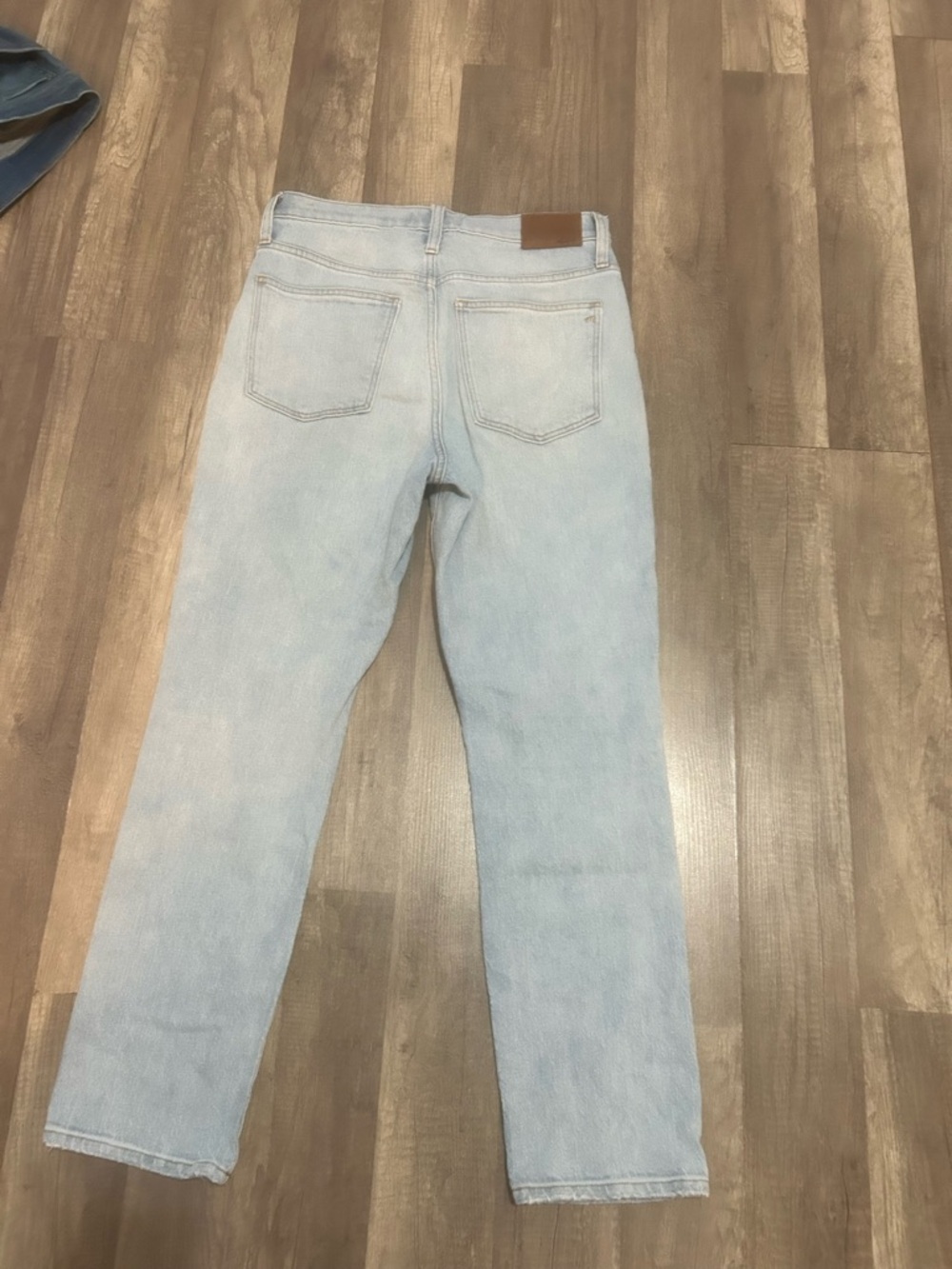 Madewell Light Blue Denim Jeans with Contrast Stitching - Picture 2 of 7